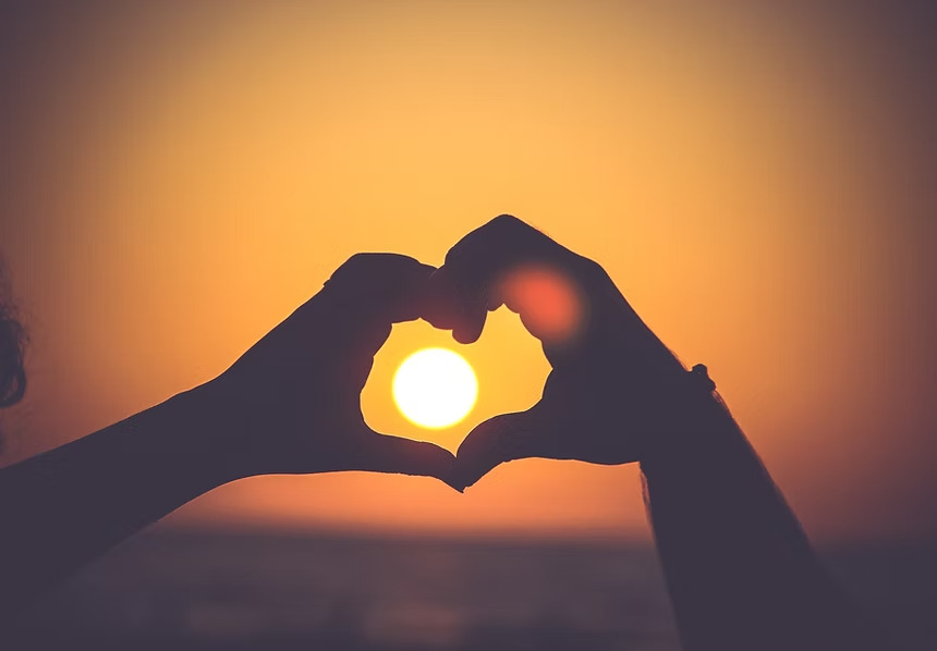 mains formant un coeur